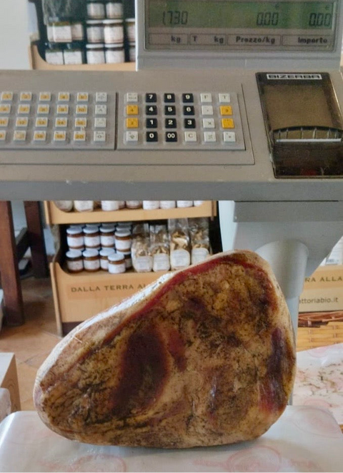 Guanciale di suino nero al pepe nero - 1,73 kg